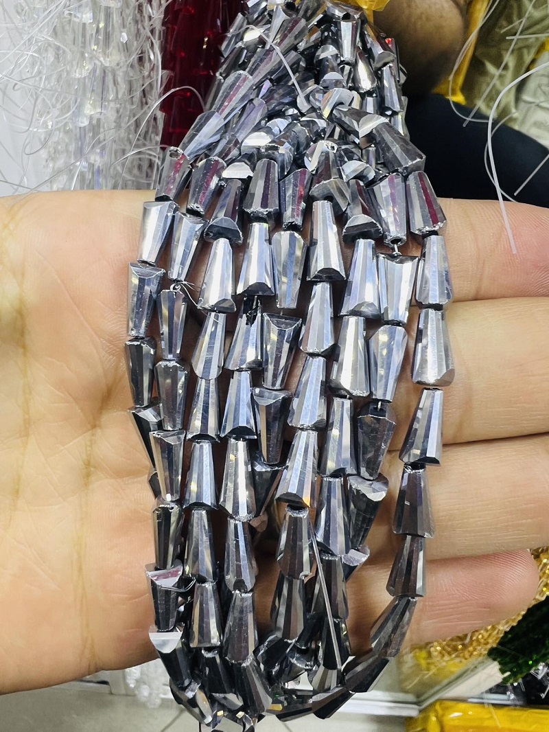 کریستال اشکی پافیلی
